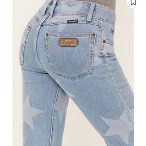 Wrangler Blue High Rise Jeans with Unique Star Design 26x32